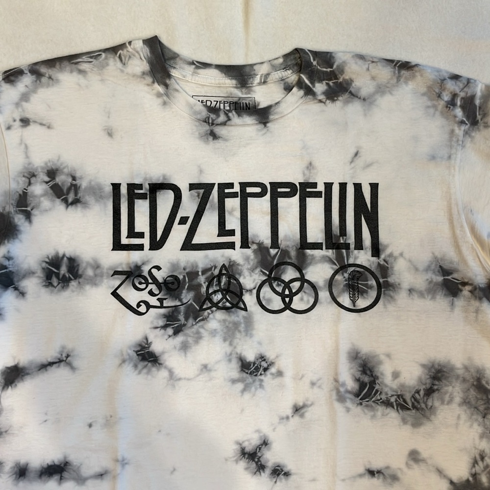 Men's Led Zepplin T-Shirt - Size Large - Used